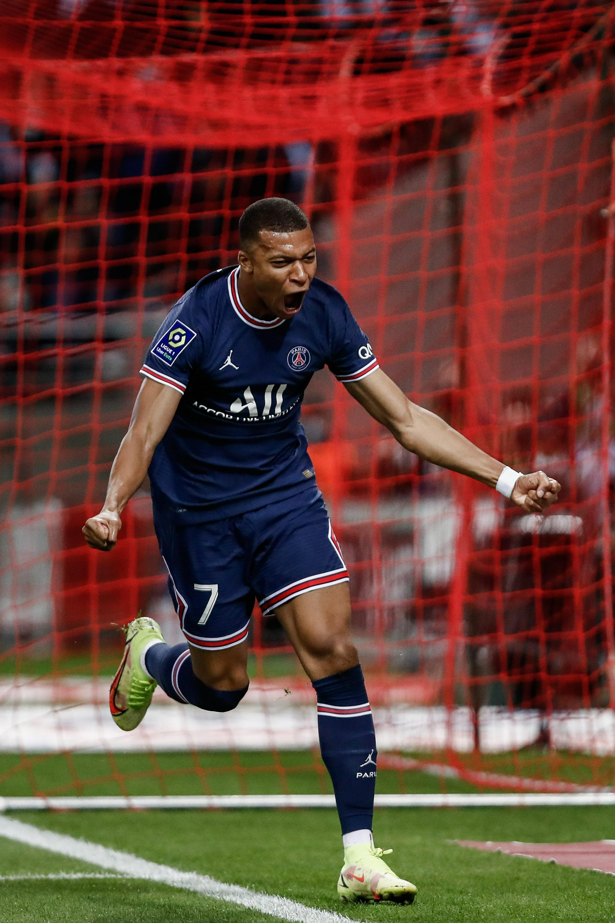 齐沃：利物浦能为重要比赛调整状态；萨拉赫？他是世界级球员（齐沃：利物浦能在关键战前找回状态；萨拉赫是世界级球员）