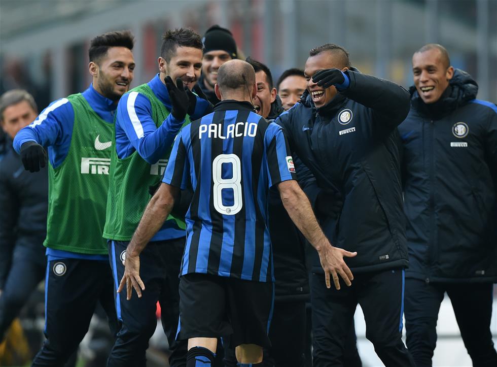 巴萨官方：阿劳霍因胃部感染病毒缺阵；佩德里获得医疗许可（巴萨通报：阿劳霍因胃肠病毒缺席，佩德里已获医疗许可）