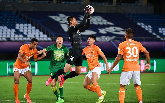 记者：若森林对安德森要价一直很高，曼城会选择埃德松（记者：若森林坚持对安德森高要价，曼城将改选埃德松）