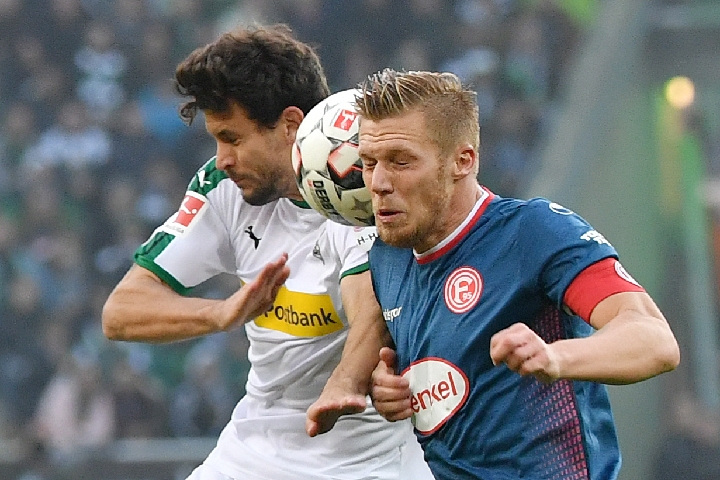 伊萨克数据：上场68分钟1次射门，未能进球，传球11次（伊萨克本场数据：出战68分钟，1次射门未破门，完成11次传球）