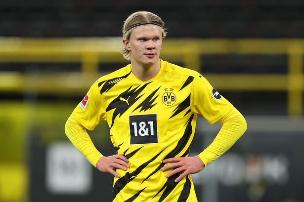 国足集训名单公布，两名新人首次入选引关注（国足集训大名单出炉，两名新秀首入选成焦点）