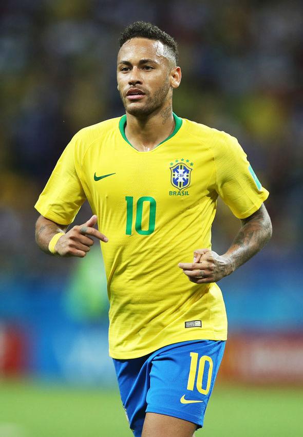 足球中超球队失误频频，主帅暴怒（中超球队失误连连，主帅震怒）