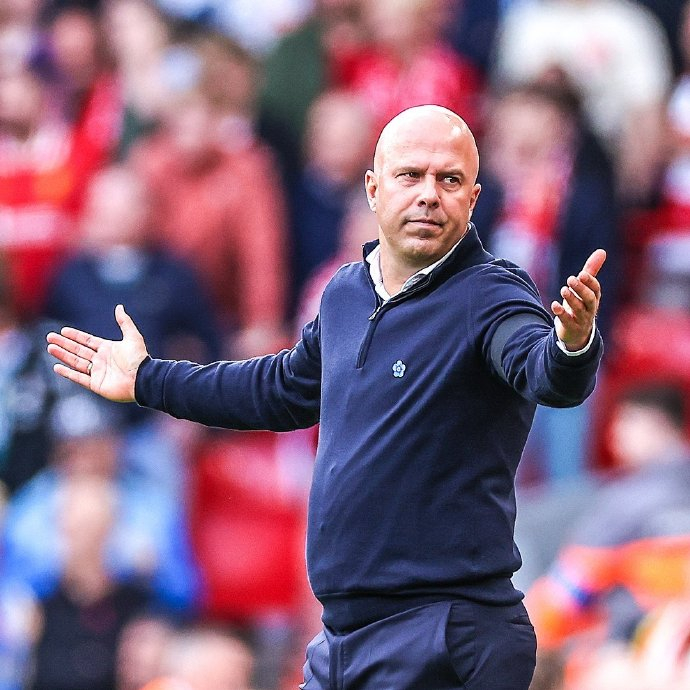 罗马诺：迪乌夫的最终转会费为2500万欧元，并已确保全额支付（罗马诺：迪乌夫转会费最终定为2500万欧，已落实全额支付）