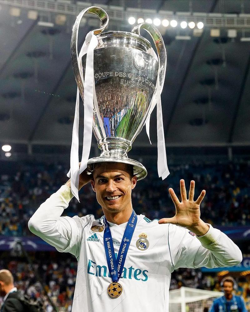 伊萨克到来-红军的首发怎么排？（伊萨克入队，红军首发该如何搭配？）