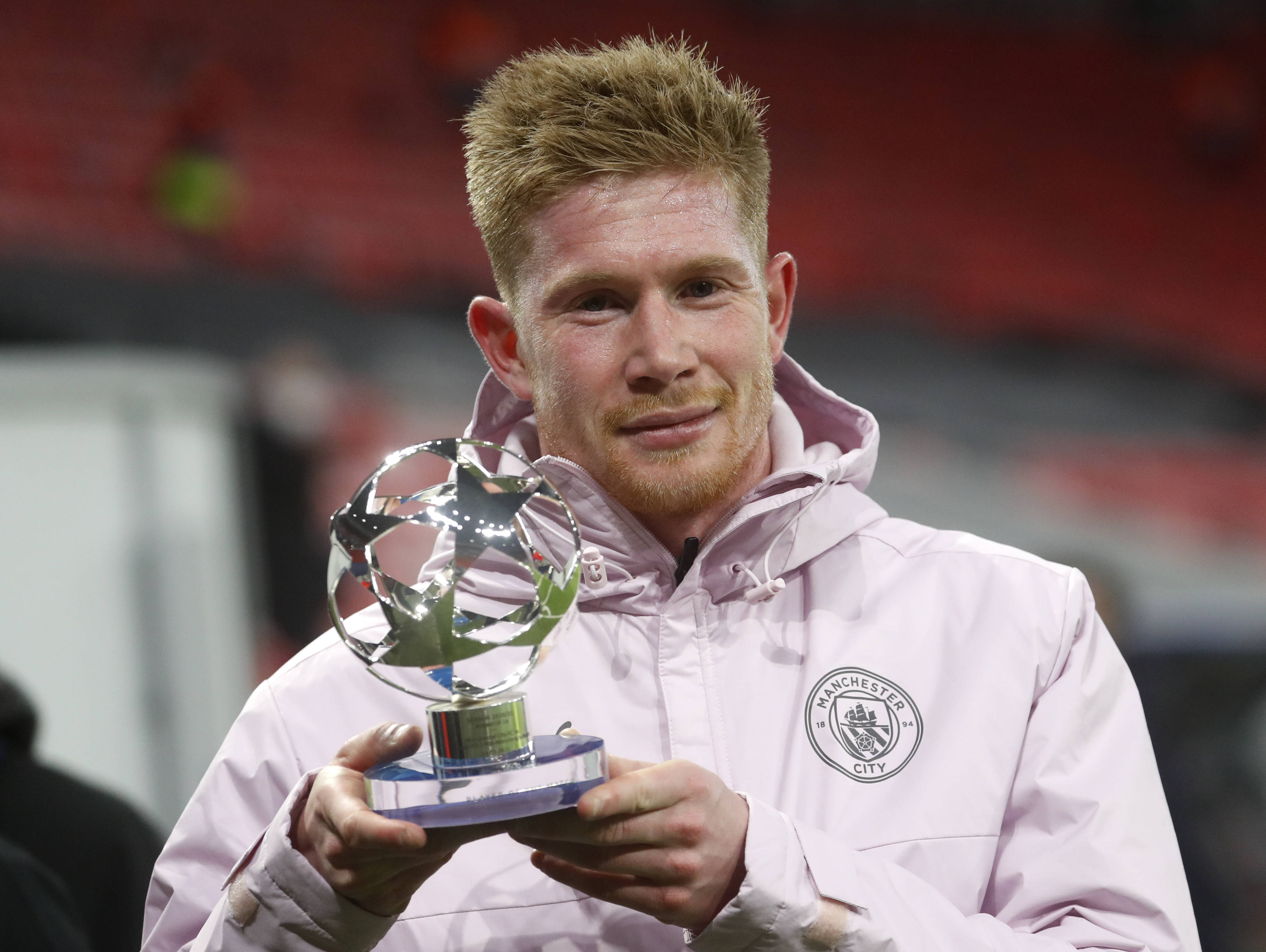 意媒：贡多齐可能在冬窗离开拉齐奥，标价至少3000万欧元（意媒：贡多齐或在冬窗从拉齐奥离队，标价不低于3000万欧）