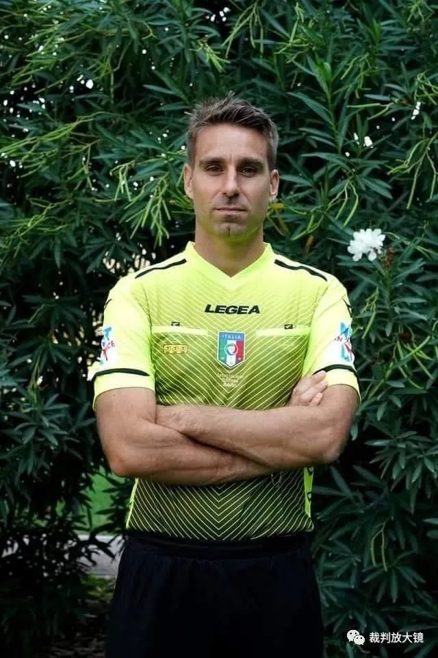 马德兴：中国足球管理组织没上道，没有协调好内卷和外战矛盾（马德兴：中国足球管理机构工作不到位，未能妥善平衡内卷与外战矛盾）