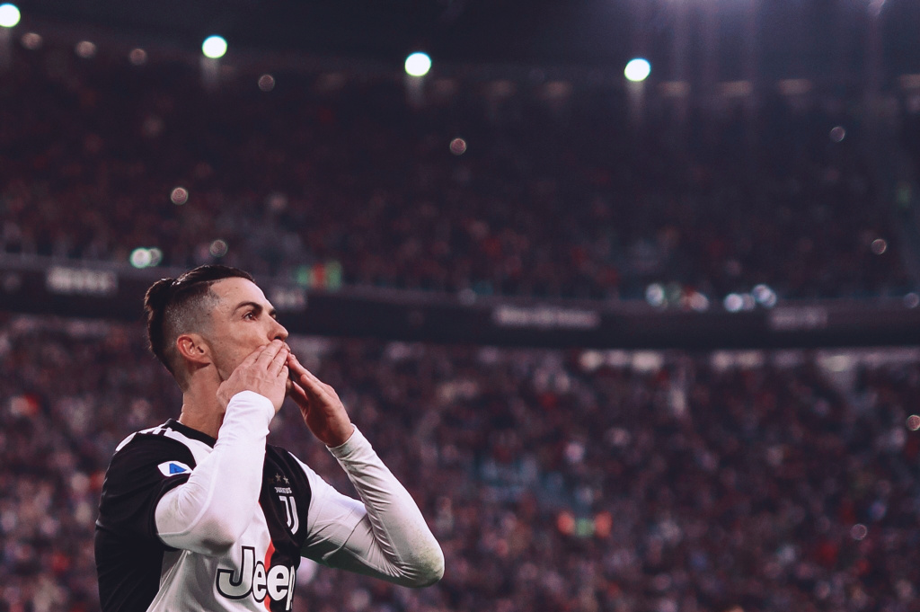 全市场：尤文和米兰正密切关注比利时17岁前锋穆泰巴（全市场：尤文、米兰盯上比利时17岁前锋穆泰巴）